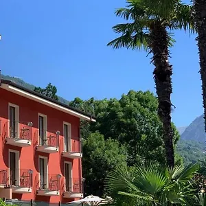  Couette-café Sul Italie